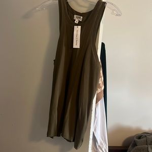 ⭐️NEW⭐️Knit tank top